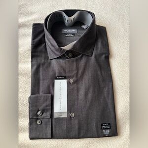 Van Heusen Men's Charcoal Slim Fit Dress Shirt